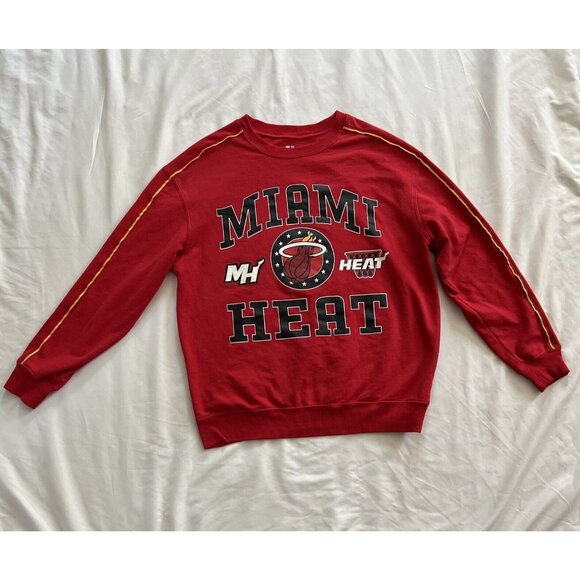 Tops - MIAMI HEAT Ladies Sz M Red Long Sleeve NBA Basketball Sweatshirt Crewneck